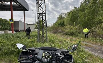 FOTO: Po nezvestnom Milanovi pátrali v povodí Moravy drony aj termokamera