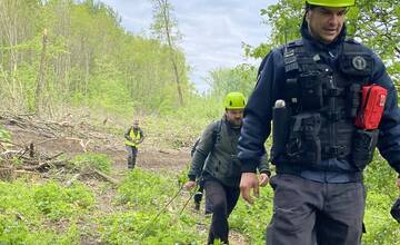 FOTO: Po nezvestnom Milanovi pátrali v povodí Moravy drony aj termokamera