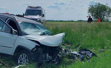 FOTO: Tragická nehoda neďaleko Viesky si vyžiadala život jedného z vodičov