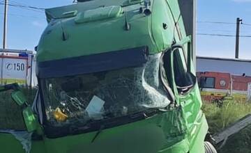 FOTO: Havárie kamiónov, ktoré spôsobili vážne dopravné obmedzenia 