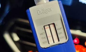 FOTO: Polícia zadržala vodiča pod vplyvom drog