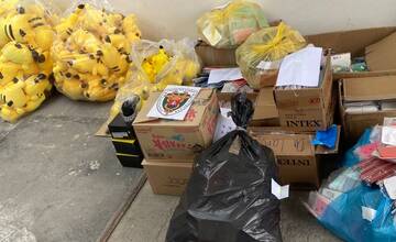 FOTO: Finančná správa zaistila tisíce falšovaných výrobkov známych značiek