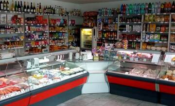 FOTO: Retro podnik v Trnave