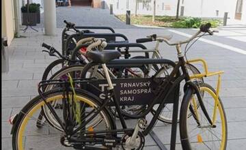 FOTO: Nové cyklostojany v Trnavskom kraji