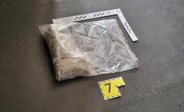 FOTO: Akcia Desperado bola úspešná. Muži obchodovali s marihuanou, zadržali ich trnavskí policajti