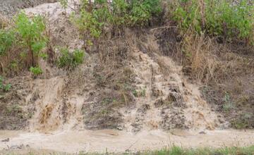FOTO: Takto zasiahli povodne Senicu 