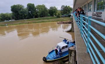 FOTO: V Piešťanoch oslobodili druhý pilier Kolonádového mosta