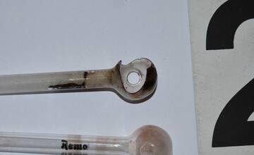 FOTO: Policajti chytili dvoch dílerov zo Serede