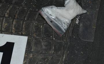 FOTO: Policajti chytili dvoch dílerov zo Serede