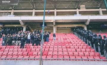 FOTO: Na derby medzi Spartakom a Slovanom trénujú aj policajti
