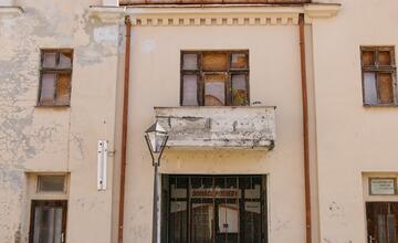 FOTO: Trnavská univerzita v Trnave vdýchne rozpadnutej budove nový život