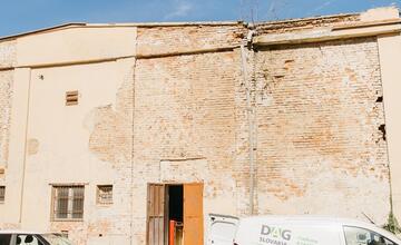 FOTO: Trnavská univerzita v Trnave vdýchne rozpadnutej budove nový život