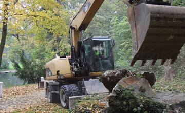 FOTO: Fontána pod grottou v Zámockej záhrade je minulosťou