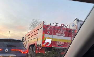 FOTO: Na R1 došlo k dopravnej nehode