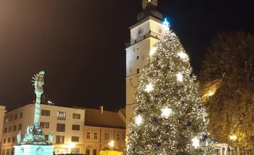 FOTO: Nový vianočný stromček v Trnave