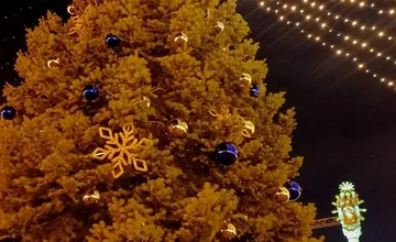 FOTO: Nová vianočná výzdoba v Trnave