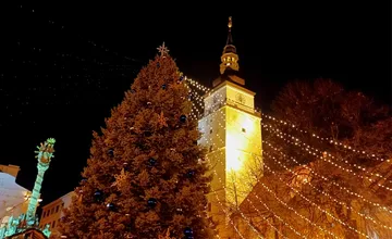 FOTO: Nová vianočná výzdoba v Trnave