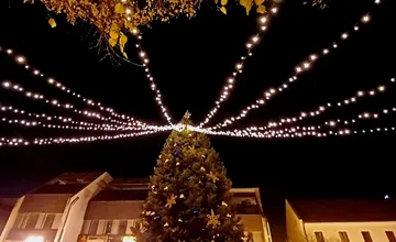 FOTO: Nová vianočná výzdoba v Trnave