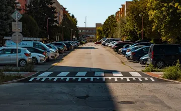 FOTO: V Trnave vznikli nové spomaľovacie prahy