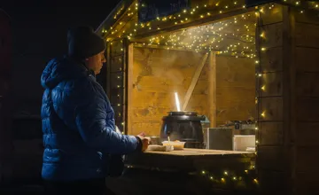 FOTO: Včelárska záhrada pod Smolenickým zámkom