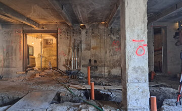 FOTO: Rekonštrukcia mestského kina v Leopoldove napreduje