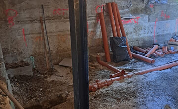 FOTO: Rekonštrukcia mestského kina v Leopoldove napreduje