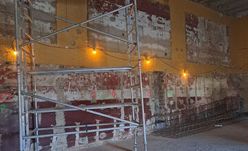 FOTO: Rekonštrukcia mestského kina v Leopoldove napreduje