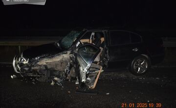 FOTO: Čelná zrážka na diaľnici D1