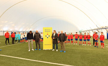 FOTO: Mesto Senica investovalo do nafukovacej športovej haly