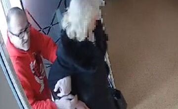 FOTO: Polícia hľadá tohto muža a svedkov nehody v Hlohovci