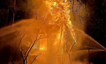 FOTO: V lokalite Tomky došlo k požiaru chaty