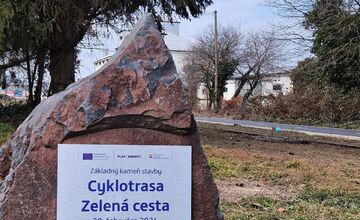 FOTO: Výstavba cyklotrasy Zelená cesta