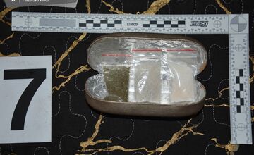 FOTO: Polícia zadržala päť drogových dílerov