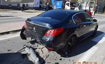 FOTO: Policajti zastavili 6 opitých vodičov, niektorí spôsobili nehodu