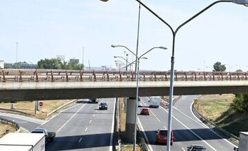 FOTO: Vodiči by mali počítať v okoli Nového Mesta nad Váhom s dopravnými ombedzeniami