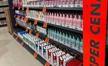 FOTO: V Senici oficiálne otvorili novú predajňu Biedronky