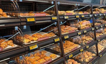 FOTO: V Senici oficiálne otvorili novú predajňu Biedronky