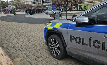 FOTO: V Trnavskom kraji sa dnes protestuje, pozrite si fotky z miest