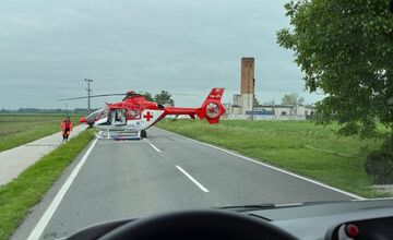 FOTO: Seniorku zrazilo auto, do nemocnice letela v umelom spánku
