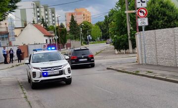 FOTO: V Trnave osadili nové dopravné značky. Vodiči kritikou nešetria