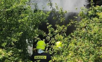 FOTO: V Seredi došlo k požiaru v opustenom areáli bývalého Milexu