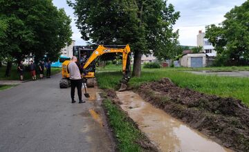FOTO: V Radošovciach intenzívne búrky zaplavili časti obce