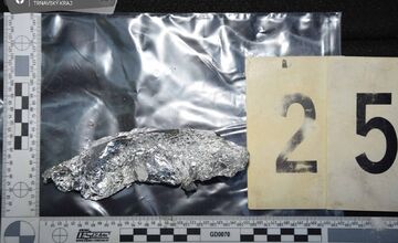 FOTO: Policajti z Dunajskej Stredy zadržali dvoch dílerov