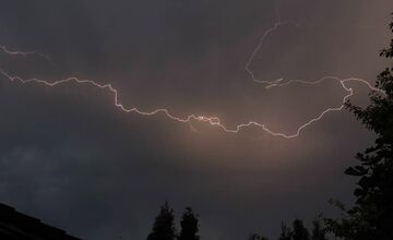 FOTO: Západné Slovensko patrilo medzi najviac zasiahnuté oblasti búrok