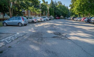 FOTO: Obnova parkovísk v Skalici