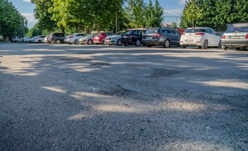 FOTO: Obnova parkovísk v Skalici