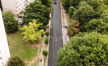 FOTO: Rekonštrukcia cesty na Prednádraží pokračuje