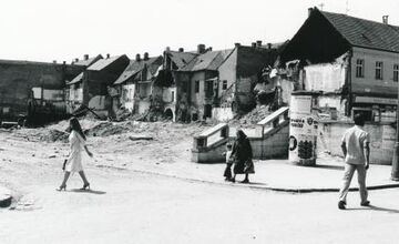 FOTO: Spomienky na leto v Trnave. Spoznávate sa na fotkách?