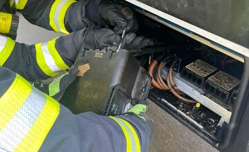 FOTO: Karavan v Šamoríne zachvátil požiar, na mieste zasahovali hasiči