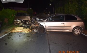 FOTO: Cudzinci šoférovali na mol, pri nehodách sa zranilo viacero ľudí